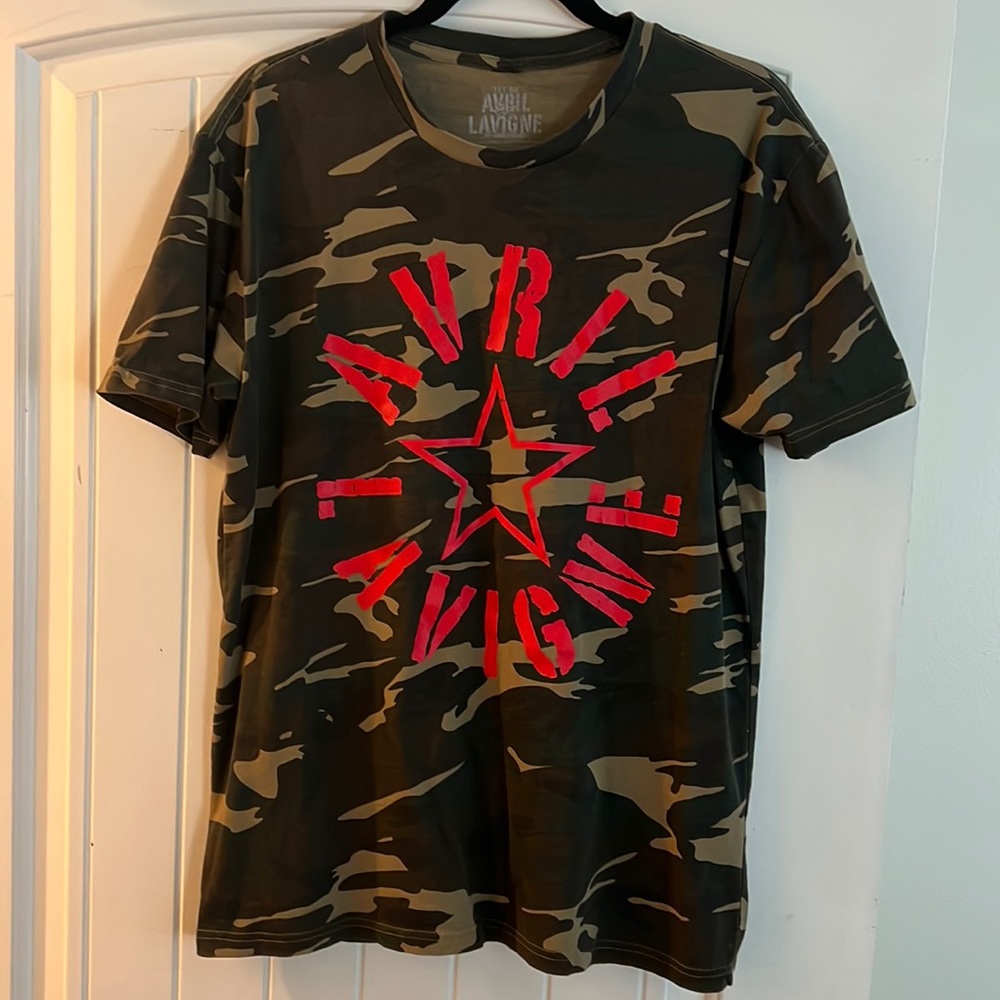 Avril Lavigne 20th Anniversary Medium T-Shirt